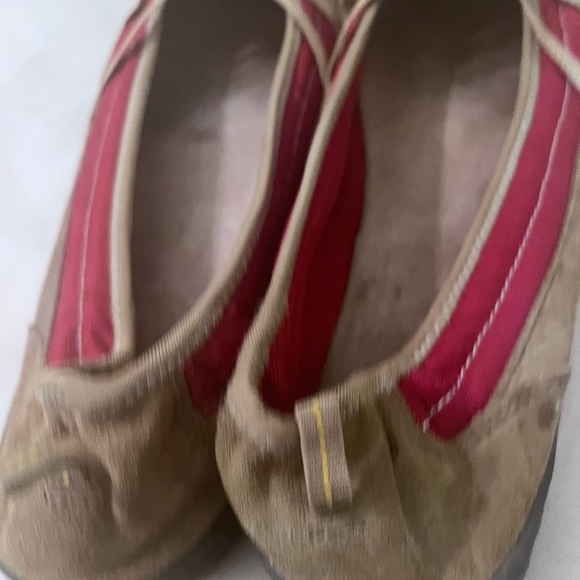 Sporty Red and Tan Women's Shoes - Picture 2 of 16